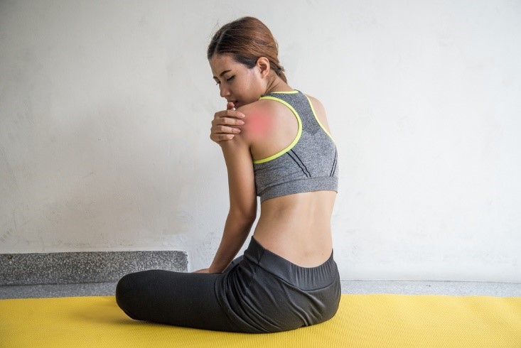 stiff shoulders, yoga solutions