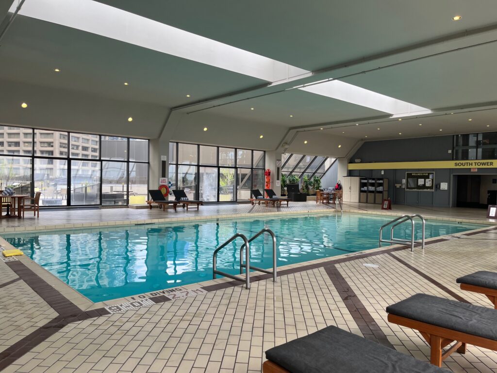 Westin Harbour Castle Toronto pool